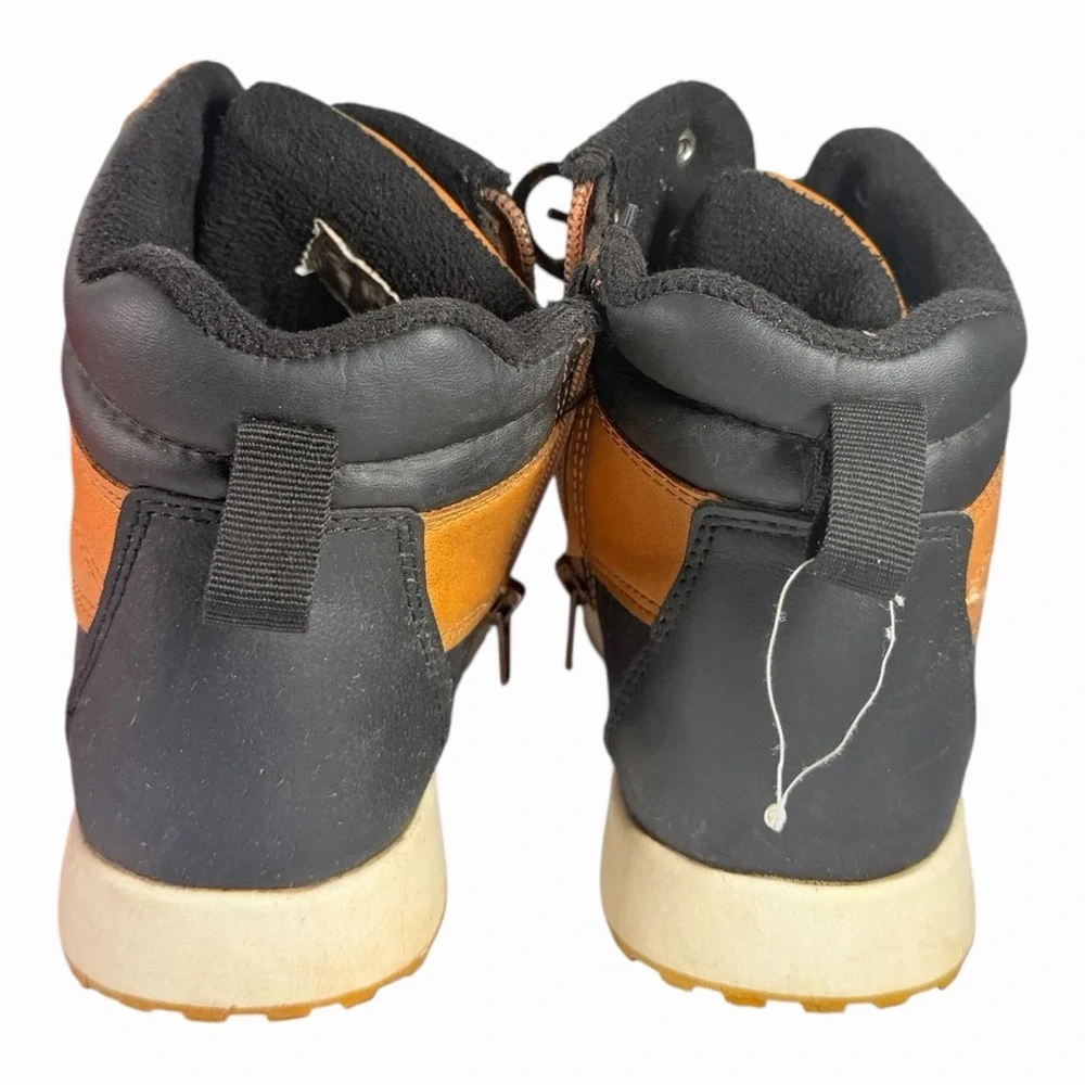 Kids Waterproof Winter Boots in Black and Tan Size 1Y